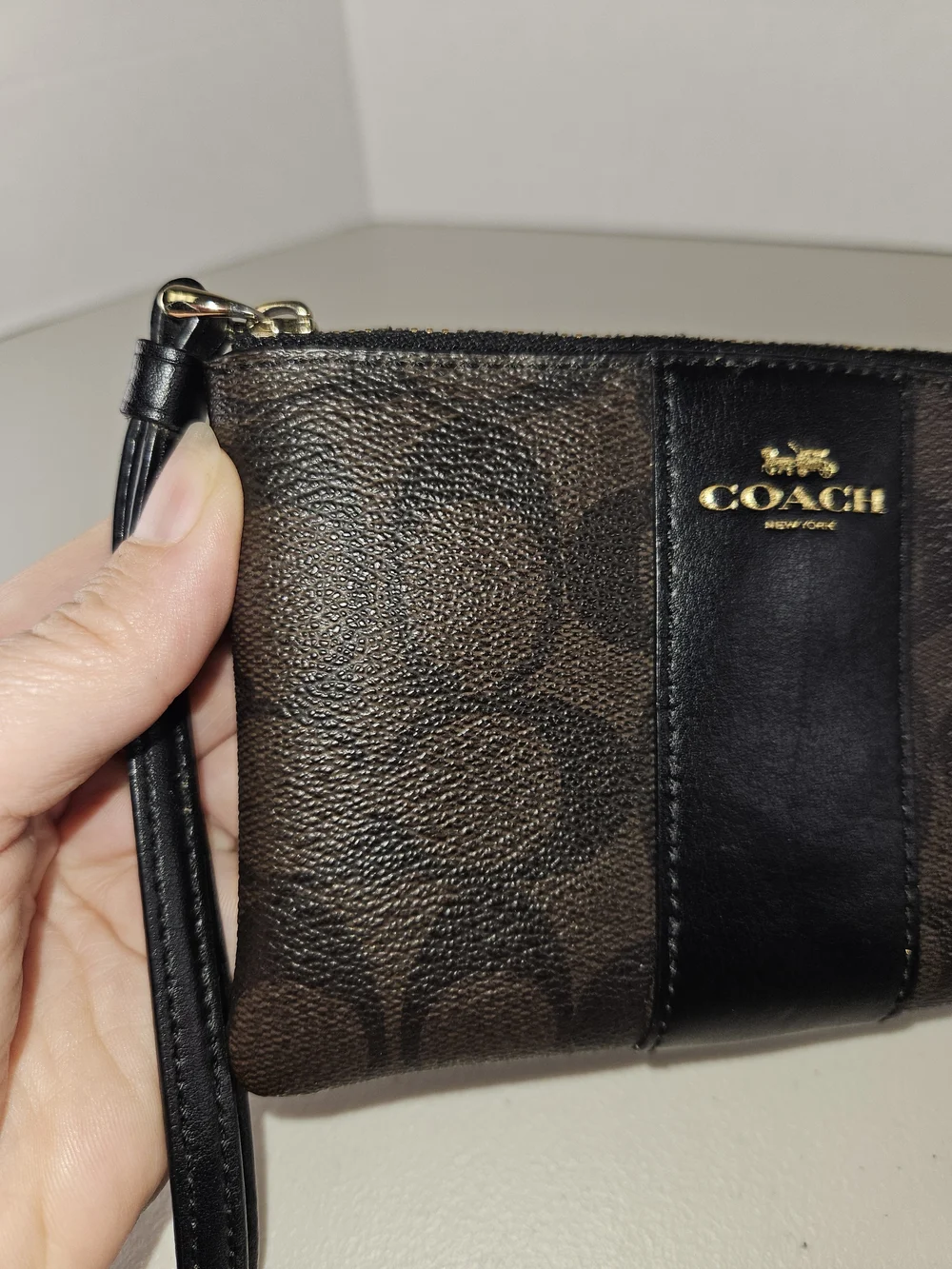 Coach Signature Logo Accordian Zip Wallet Brown Wristlet